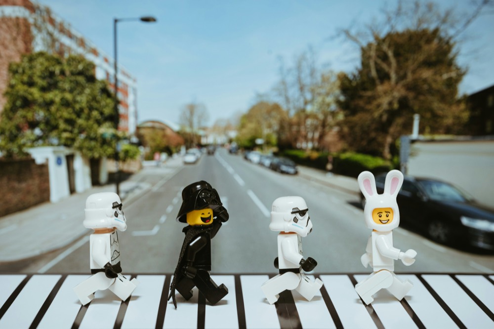 LEGO photo — an entry submitted to a STU league, rated 9.0 out of 10